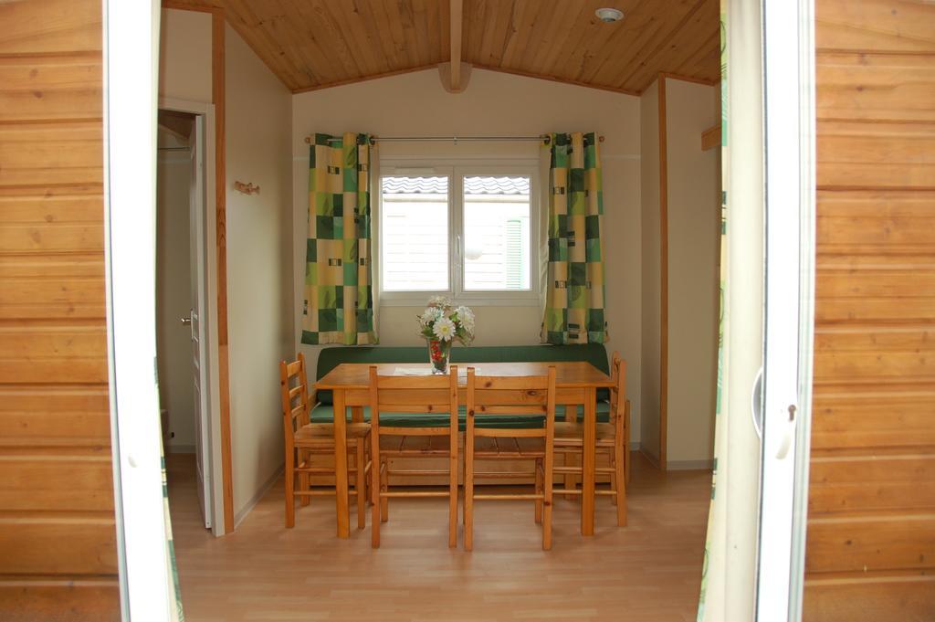 Camping Terra Alta Bot 部屋 写真